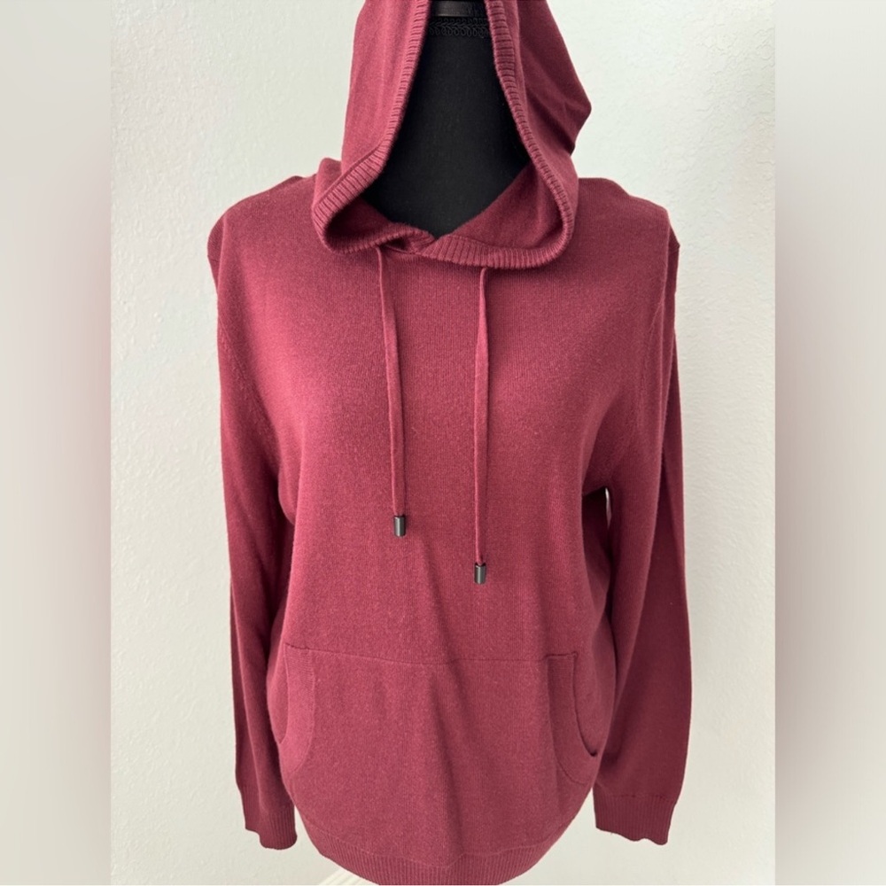 Women's Burgundy Hoodie. New never worn!